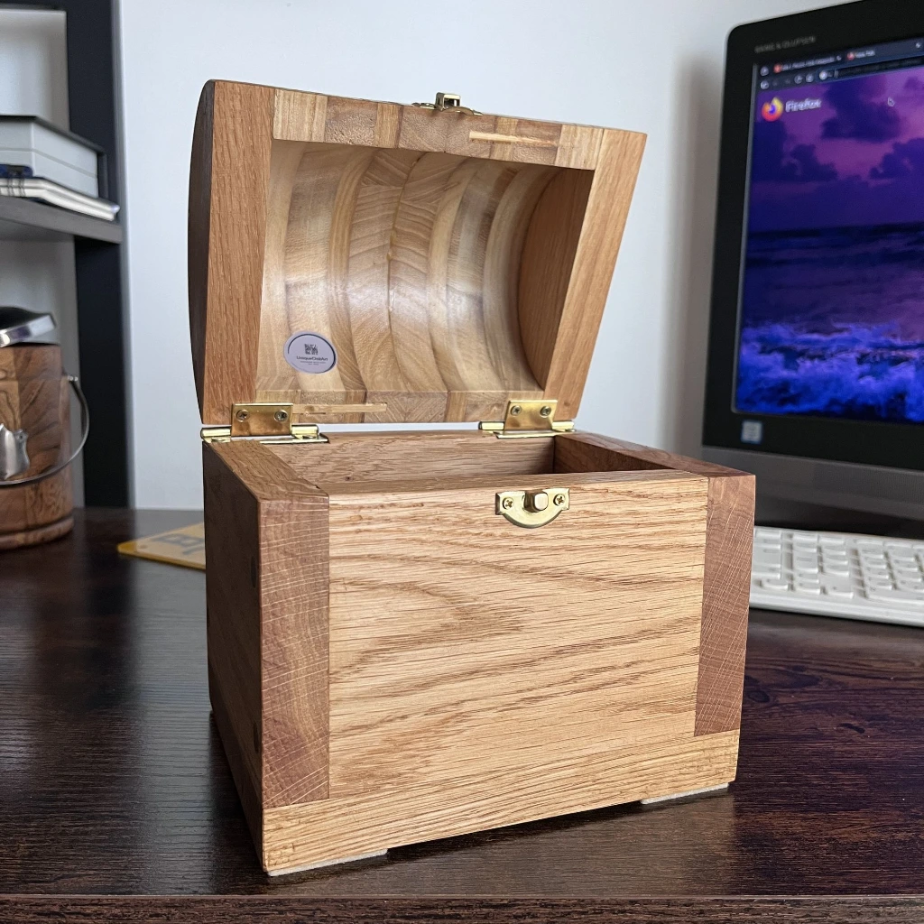 Rustic Oak Keepsake Box-4.webp